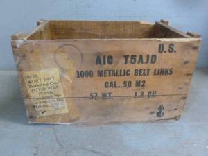 lot 19 image: Vintage Ammo Crate