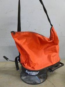 lot 44 image: Hand Seeder