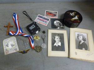 lot 121 image: Collectible