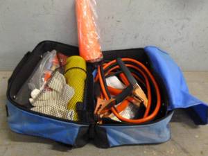 lot 161 image: Emergency Auto Kit