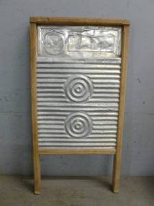 lot 177 image: Vintage Wash Board