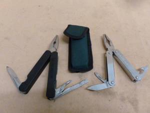 lot 189 image: Multi-Tool Pliers