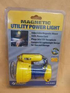lot 208 image: New Utility Light