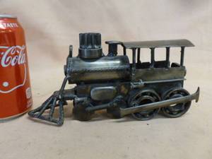 lot 209 image: Metal Art