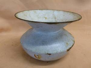 lot 214 image: Antique Spittoon