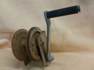 lot 223 image: Trailer Winch