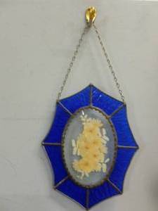 lot 261 image: Sun Catcher