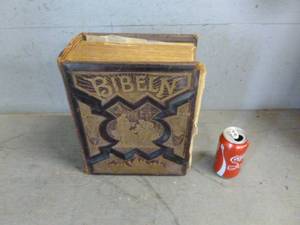 lot 304 image: Antique Bible