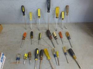 lot 313 image: Tools
