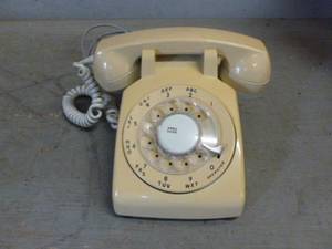 lot 320 image: Vintage Telephone