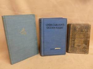 lot 335 image: Vintage Books