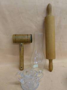 lot 362 image: Vintage Kitchen