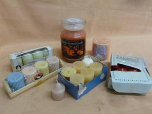 lot 391 image: New Candles