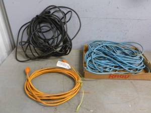 lot 405 image: Extension Cords