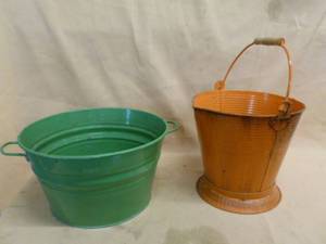lot 444 image: Planters