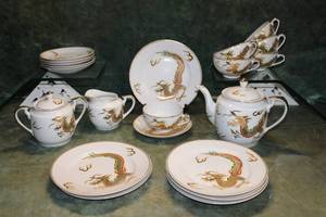 lot 1 image: Dragonware Moriage 23 Pc. TeaDesert Set wHidden Geisha Lithopane