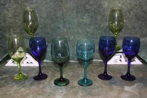lot 4 image: 8 Cristar Copa 10 & 13 oz Wine Glasses