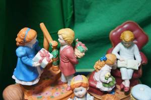 lot 81 image: Huge Lot of Avon Collectible Figurines