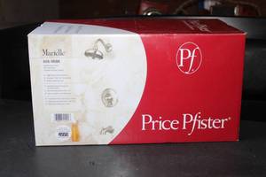 lot 22 image: Pfister Marielle 1 Handle Tub & Shower Faucet