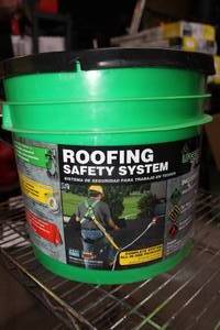lot 74 image: Werner Roofing Safety System