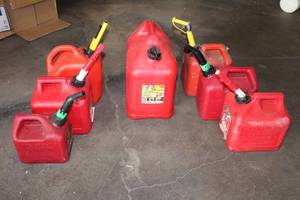 lot 82 image: 7 Gas Cans
