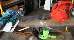 lot 77 image: Yard Care Items - Blower, Trimmer, Sprinklers