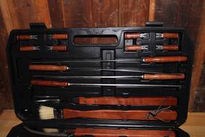 lot 123 image: 20 Pc. Deluxe BBQ Set in Case