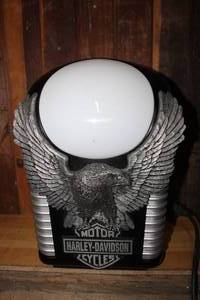 lot 124 image: Harley Davidson RadioLight
