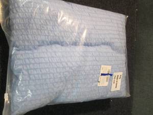 King Duvet Cover w 2 pillow Shams...