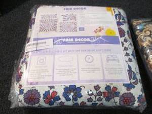 Queen Duvet Cover...