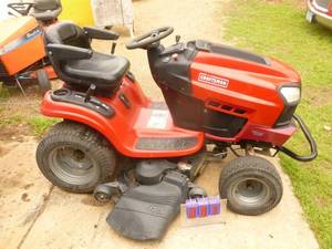 Craftsman 5100 series 24 hp Hydrostatic drive lawn tractor. 48 Deck. Electric start. Keyless ignition. Starts,runs & drives. Rear end needs adjustment. Drive belt is off. Needs a battery. Good mower just needs a little tlc. THIS ITEM HAS A RESERVE.
