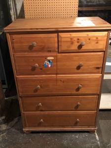 lot 125 image: Solid Pine Dresser 
