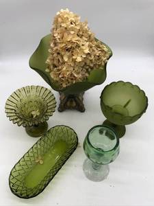 lot 310 image: Assorted Vintage Decorative Green glassware