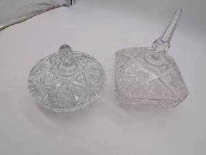 lot 23 image: &nbspEtched Crystal Candy Dishes