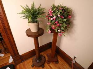 lot 34 image: Two Vintage Plant Stands
