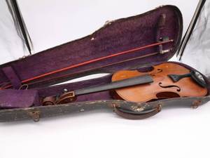 lot 67 image: Vintage Violin Made in Germany with 2 Mother of Pearl Bows