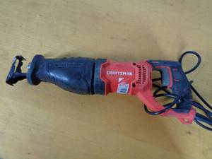 lot 83 image: Craftsman Sawzall  Reciprocating Saw