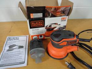 lot 93 image: Black and Decker 5 inch Random Orbit Sander