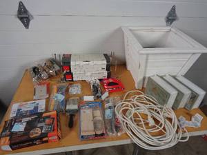lot 95 image: Customer Return Hardware, Household, and More