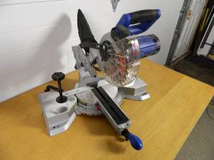 lot 33 image: Kobalt 7 14 inch Sliding Miter Saw