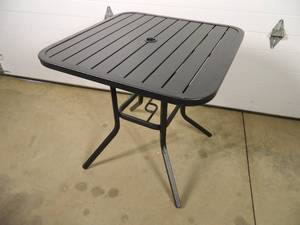 lot 69 image: New Patio Table