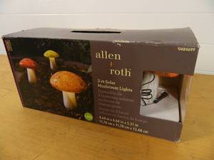 lot 99 image: Allen  Roth 3 pc Solar Mushroom Lights
