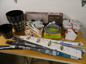 lot 163 image: Customer Returns Household, Hardware, Etc