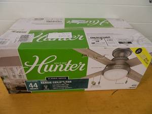 lot 178 image: New Ceiling Fan (no glass globe)
