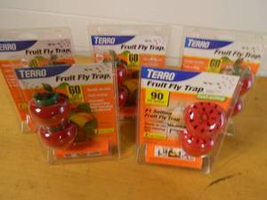 lot 210 image: 10 New Terro Fruit Fly Traps
