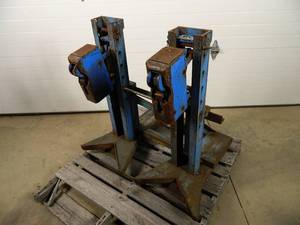 lot 10B image: Dual Barrel  Drum Lifting Forklift Attachment