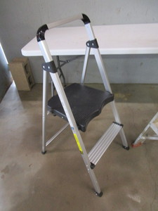 lot 211 image: (2) Step Ladders