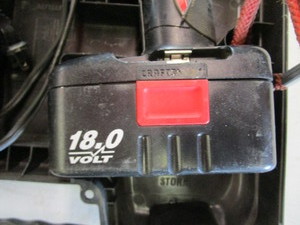 lot 21 image: Black & Decker Jig Saw & Craftsman 18v Drill