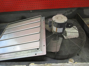 lot 44 image: Restaurant Exhaust Fan & Fan wDamper