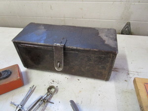 lot 59 image: Vintage Tools & Fordson Tool Box